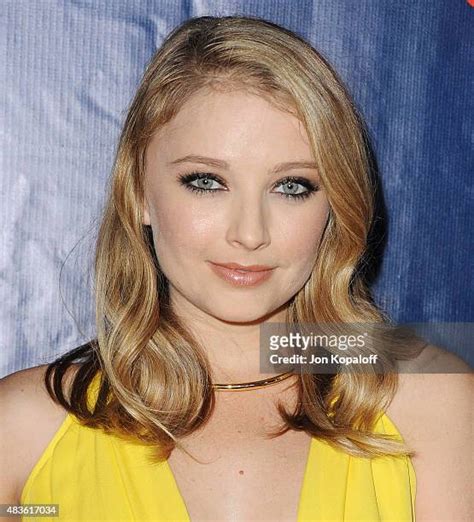 1 081 photos et images haute résolution de Elisabeth Harnois